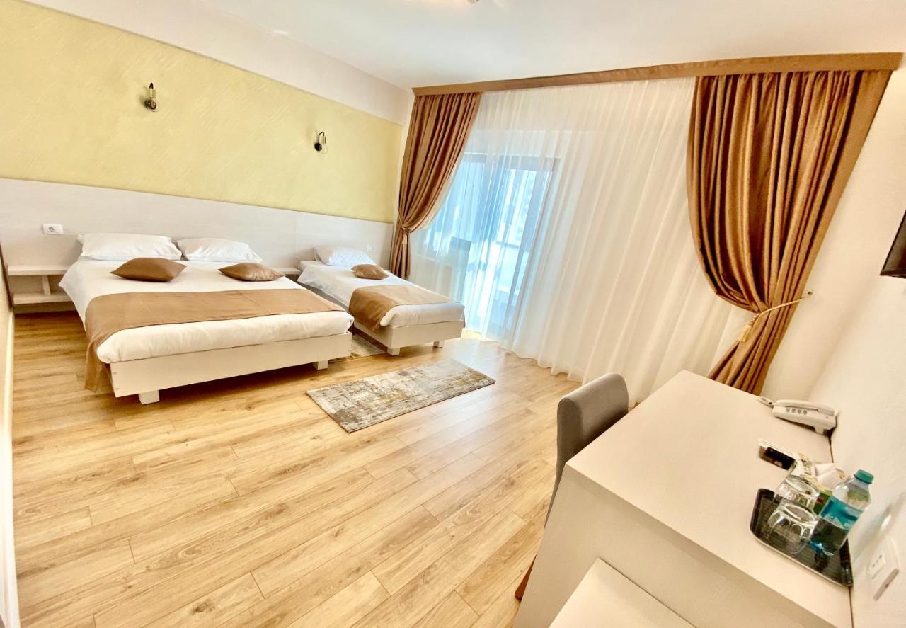 Hotel Bulevard Râmnicu Vâlcea Exteriér fotografie